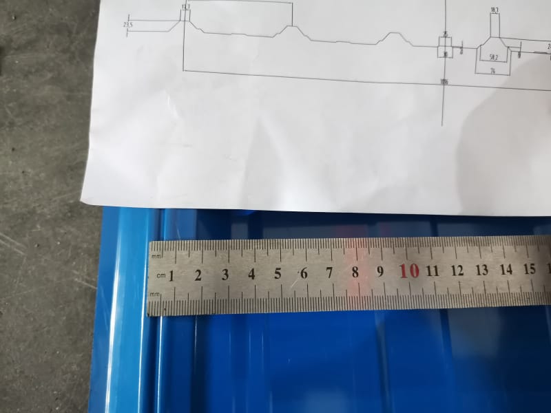 巴拿馬電動雙層壓瓦機設備